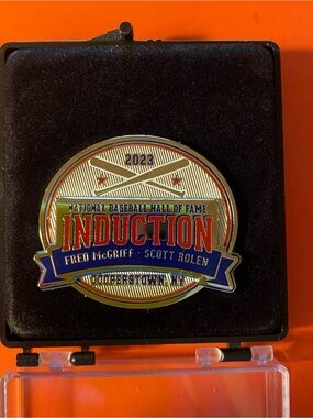 National Baseball Hall of Fame 2023 Induction Commemorative Pin - Blue/Gold